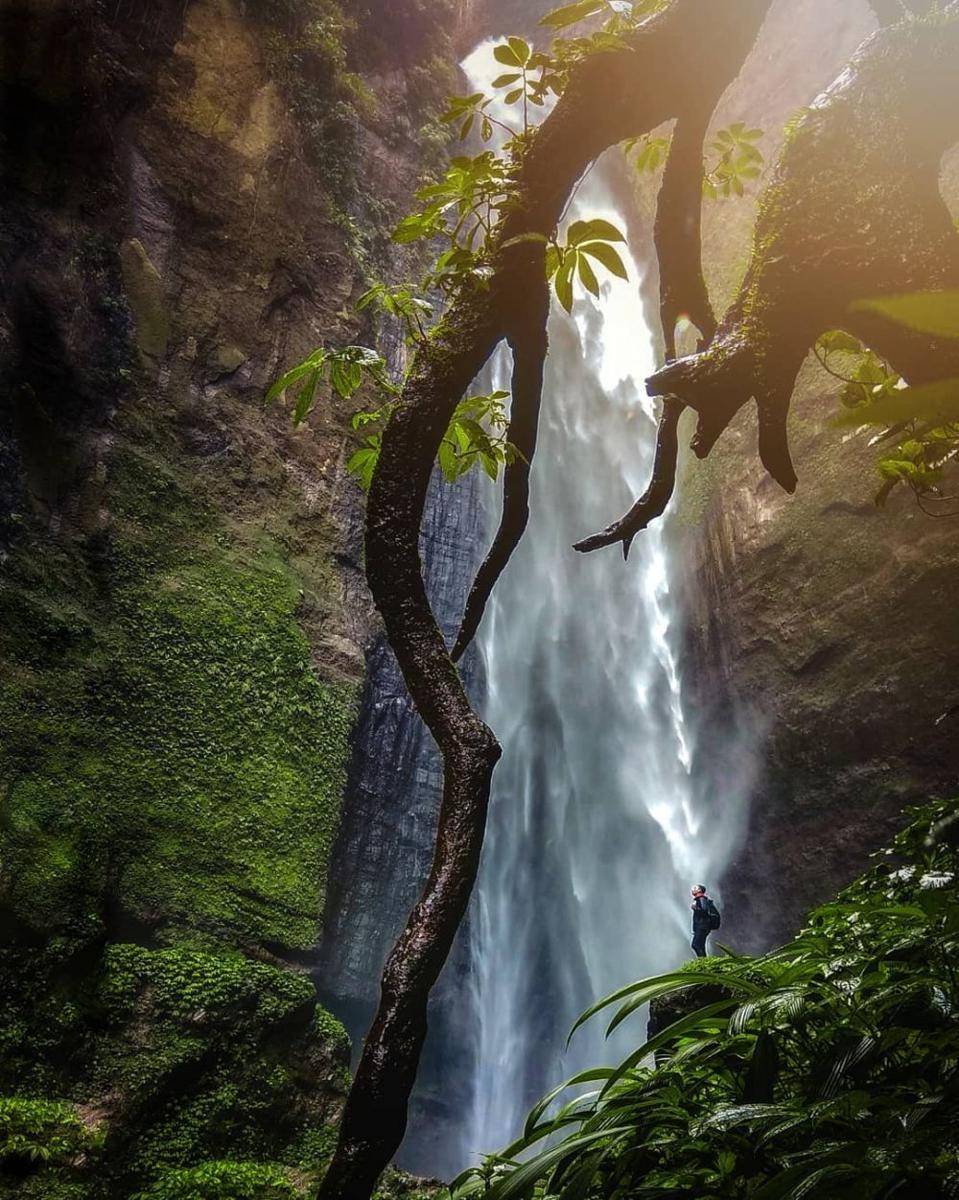 air terjun kabut pelangi (instagram.com/edwinyp_)