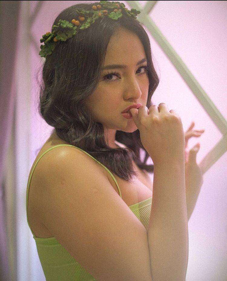 Marshanda (instagram.com/marshanda99)