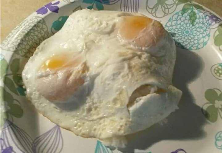 ilusi optik pada makanan (facebook.com/Ami Zavodila)