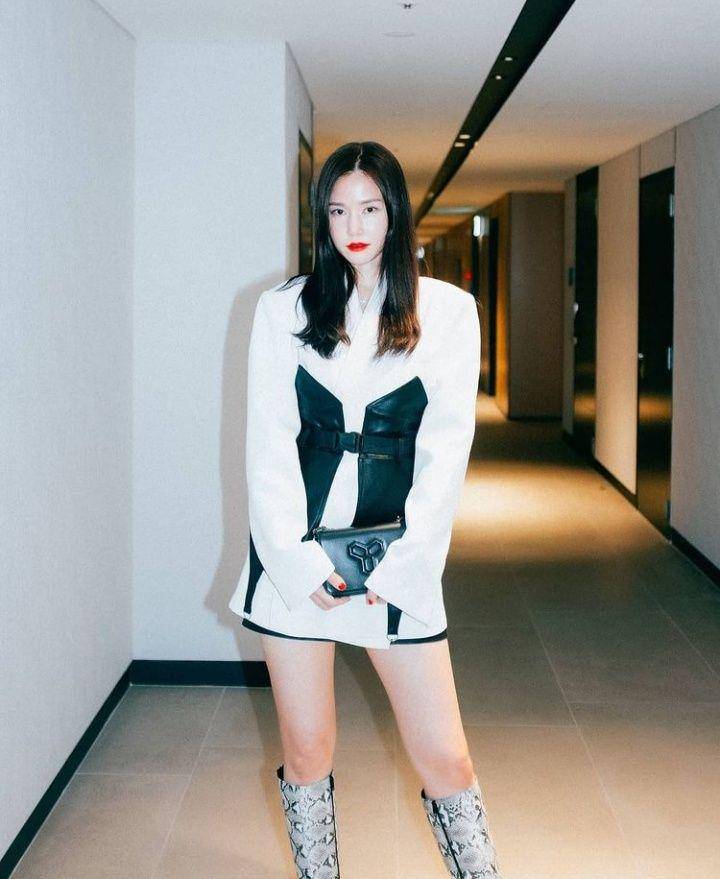 Gong Hyun Joo (instagram.com/konghyunjoo)