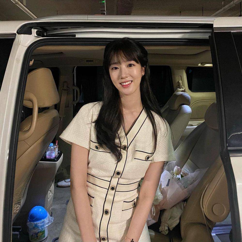Lee Ji Won (instagram.com/ji_om)
