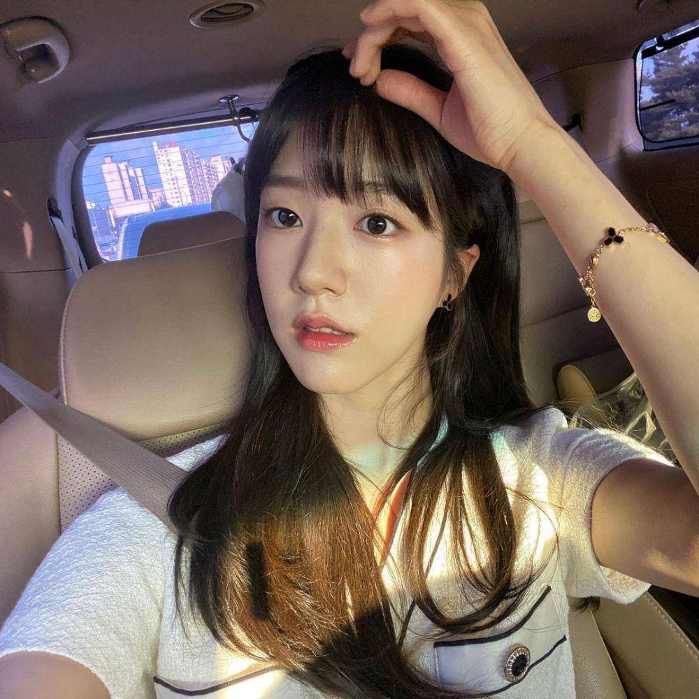 Lee Ji Won (instagram.com/ji_om)