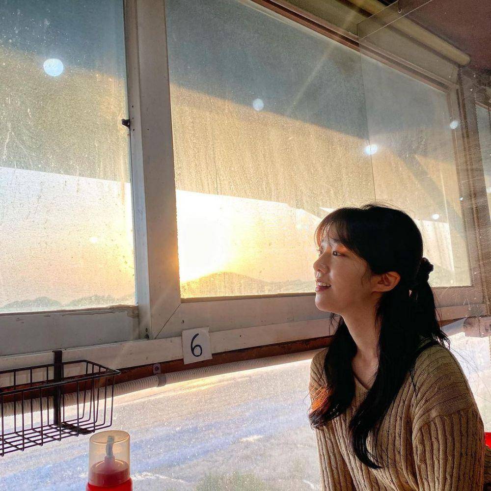 Lee Ji Won (instagram.com/ji_om)