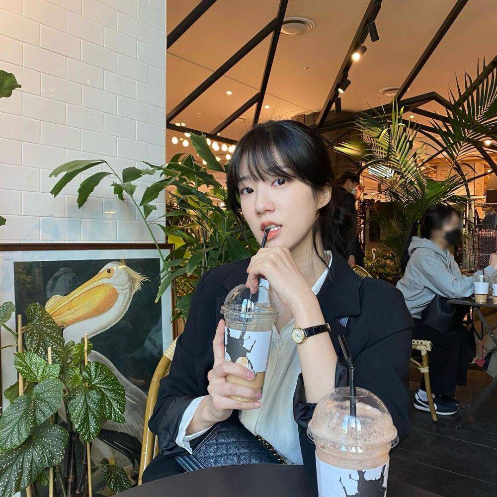 Lee Ji Won (instagram.com/ji_om)