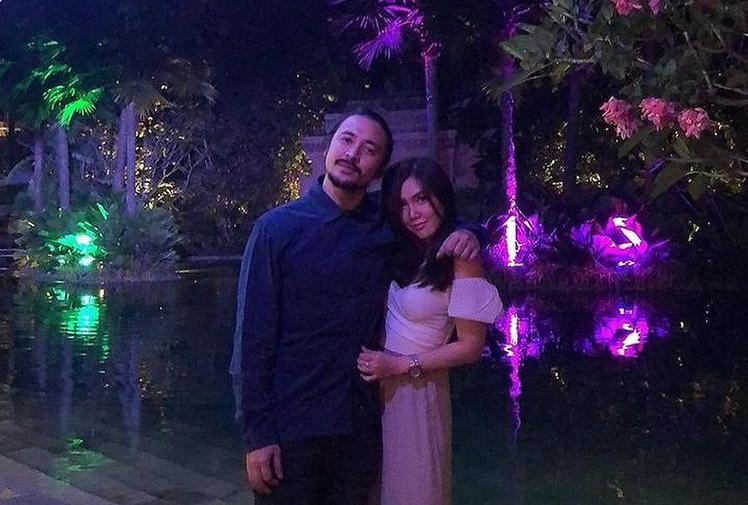 10 Kemesraan Marcello Tahitoe dan Cindy Maria, Sudah Dilamar!