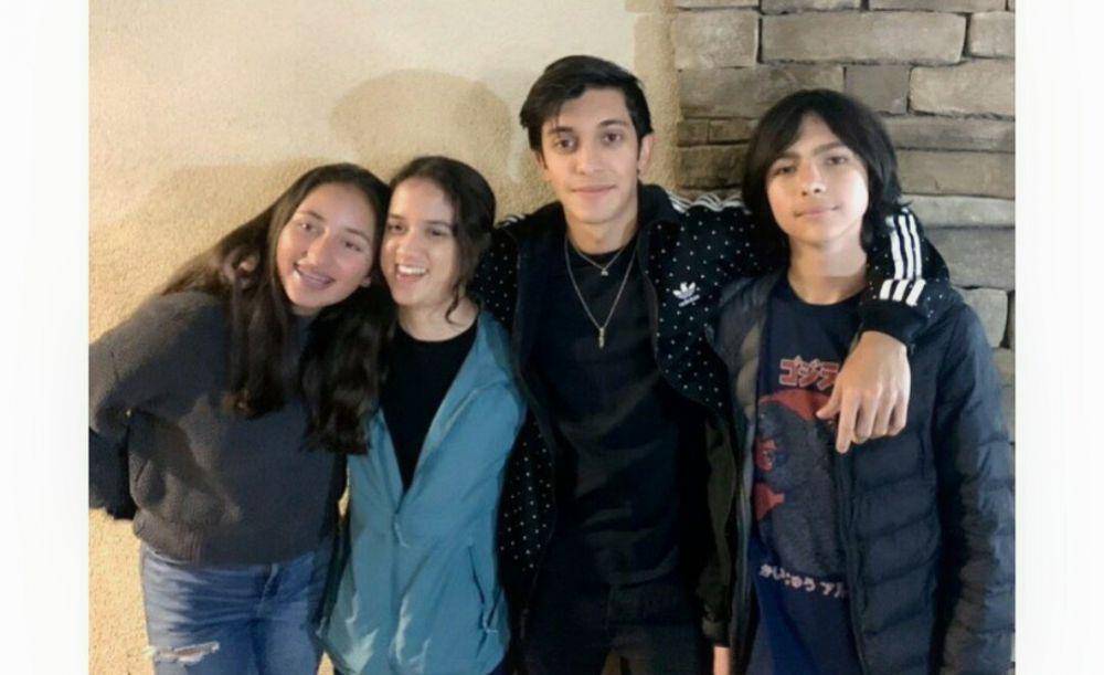 Keluarga Azhari di Amerika (insragram.com/sazarita)