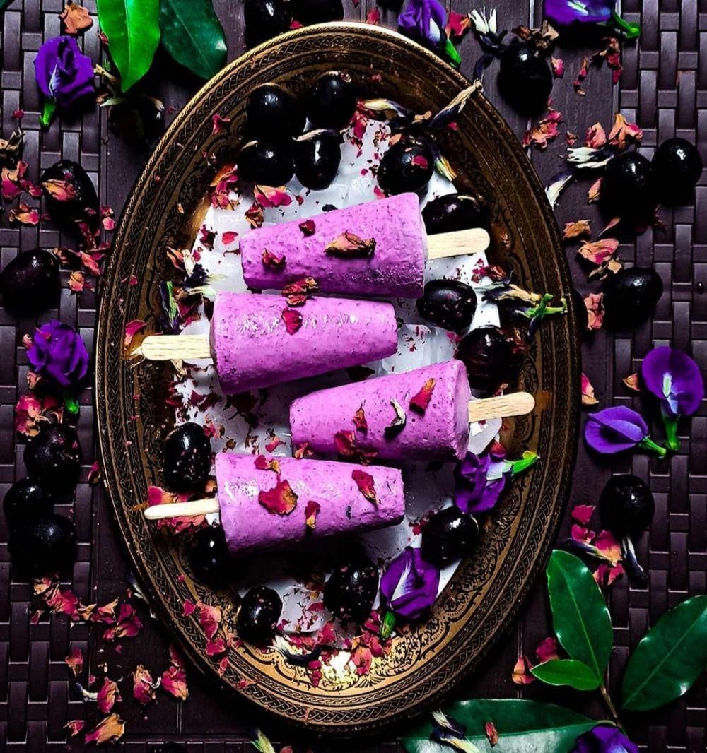 ilustrasi kulfi (Instagram.com/thefatimaazphotoz)