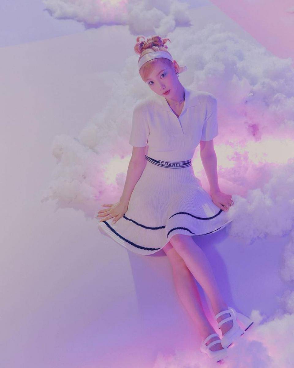 Taeyeon SNSD (instagram.com/taeyeon_ss)