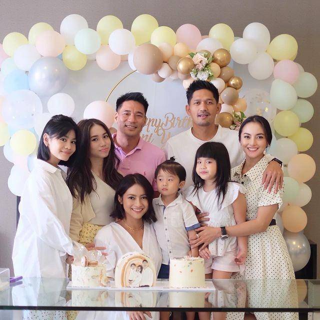 Perayaan ulang tahun Rini Yulianti (instagram.com/riniyulianti)