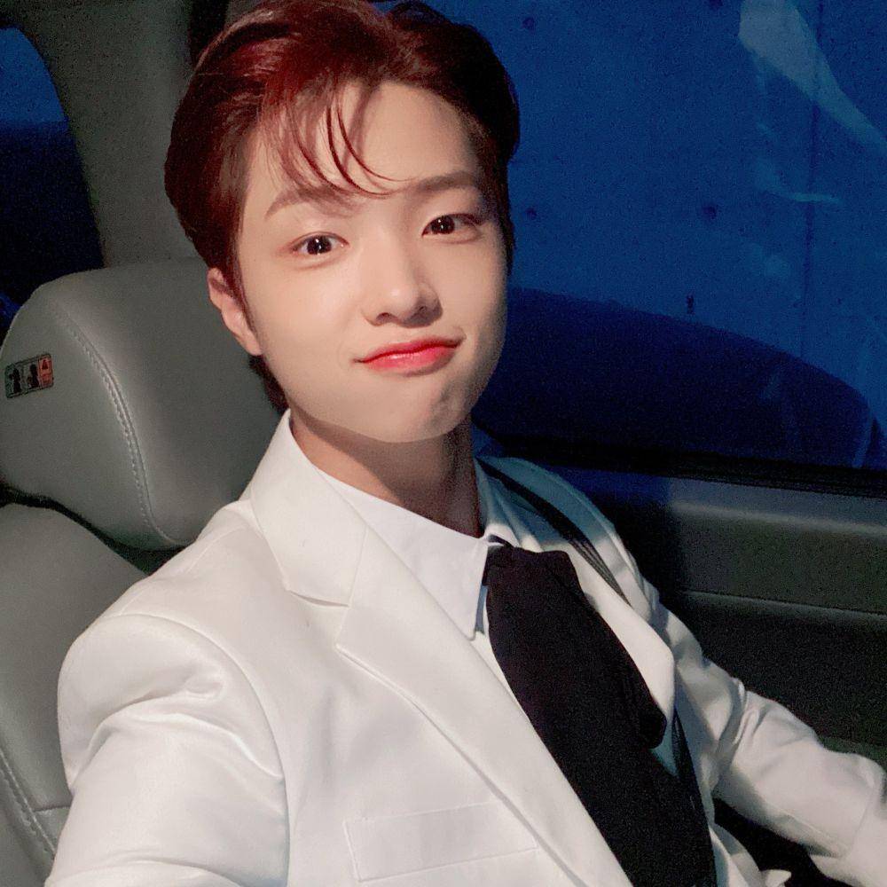 Son Dongpyo (twitter.com/official_MIRAE)