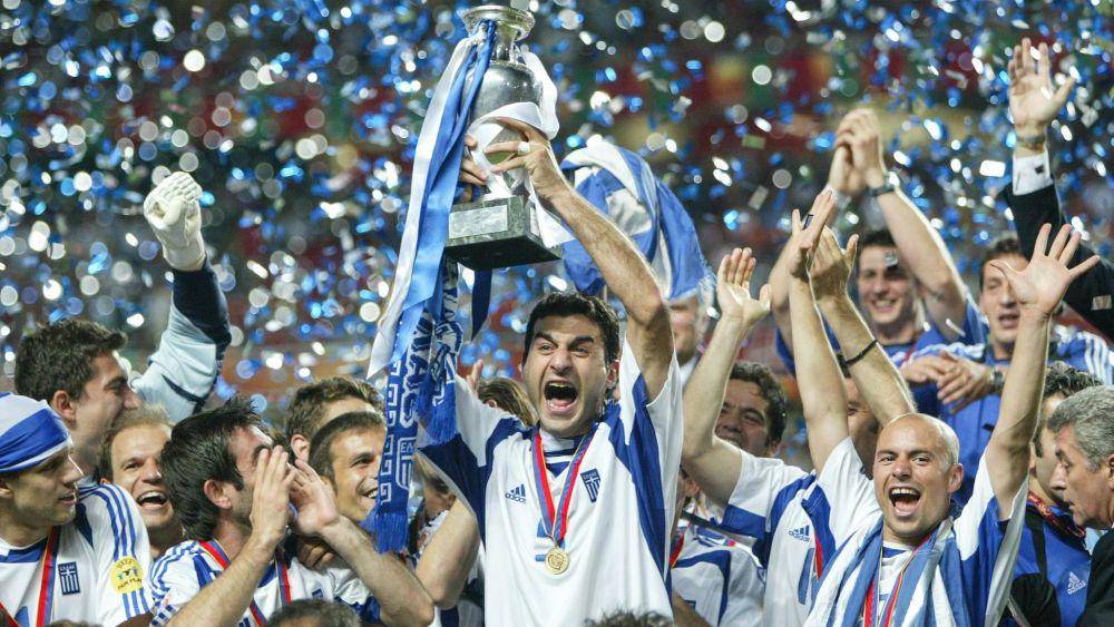 Yunani juara Piala Eropa 2004 (uefa.com)