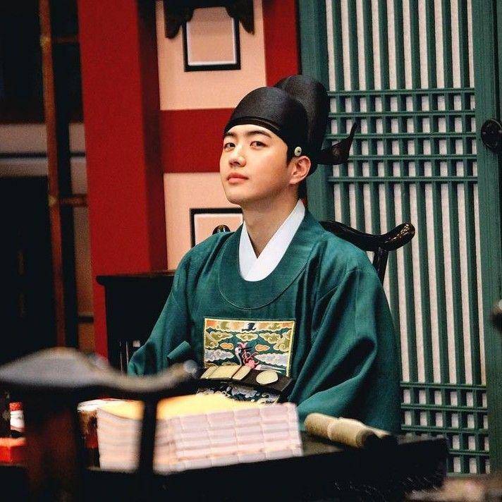 Kang Hoon (instagram.com/khoonyy)