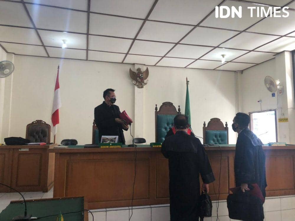 Sidang praperadilan Mukti Sulaiman dibatalkan (IDN Times/Rangga Erfizal)