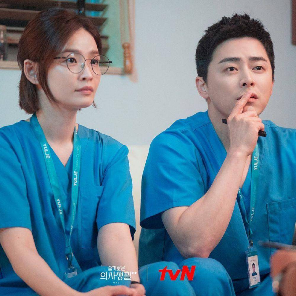 Jeon Mi Do dan Jo Jung Suk yang dijuluki Iksong Couple di Hospital Playlist 2. (instagram.com/hospitalplaylist_official)