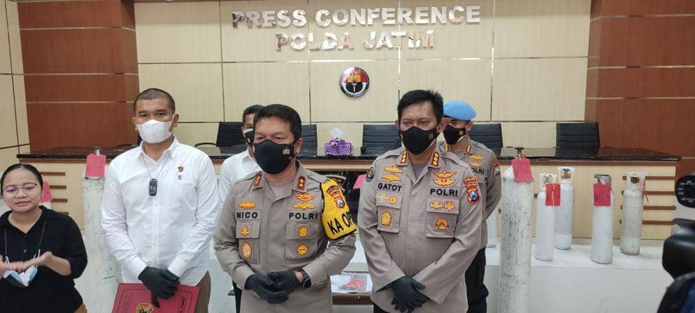Polda Jatim rilis ungkap kasus penimbunan oksigen. Dok. Ist.