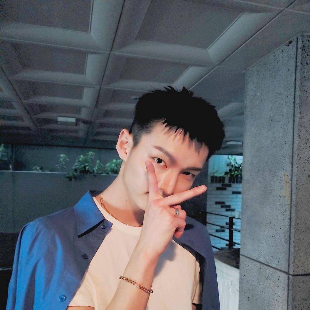 Zuho SF9 (instagram.com/zuuuuu_oh)