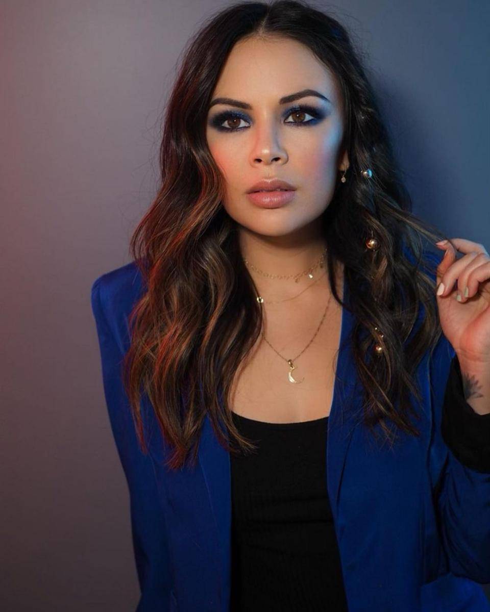 Janel Parrish (instagram.com/janelparrish)