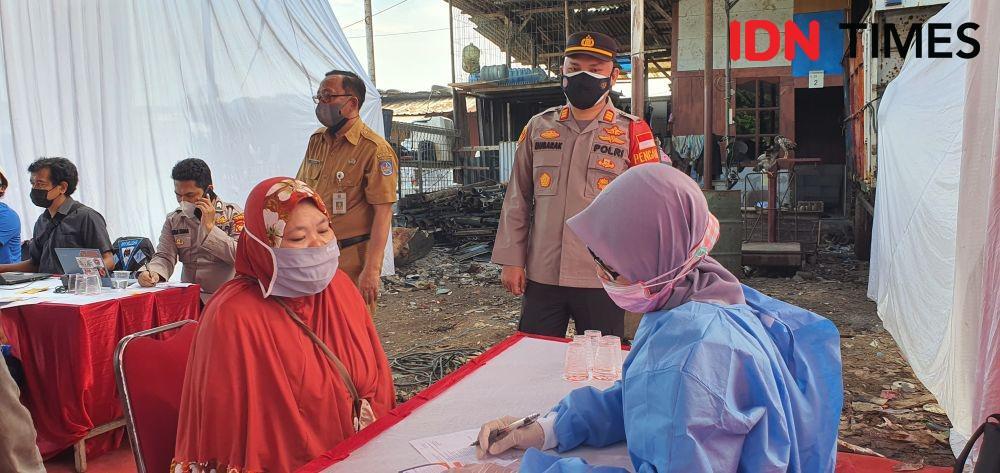 Rentan Tertular, Pemulung dan Warga Kumuh di Depok Terima Vaksinasi