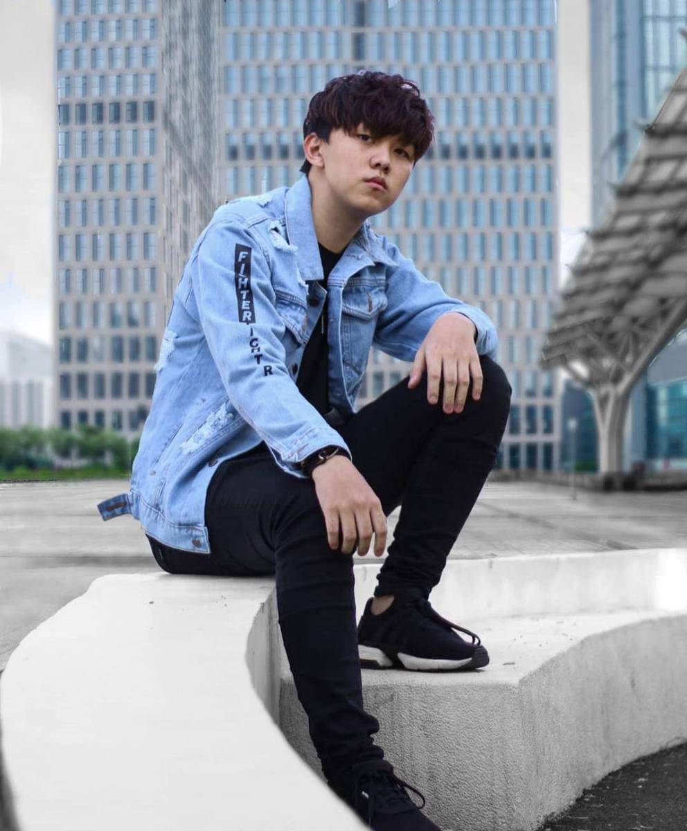 Jaket denim dari Papago (Instagram.com/papago.id)