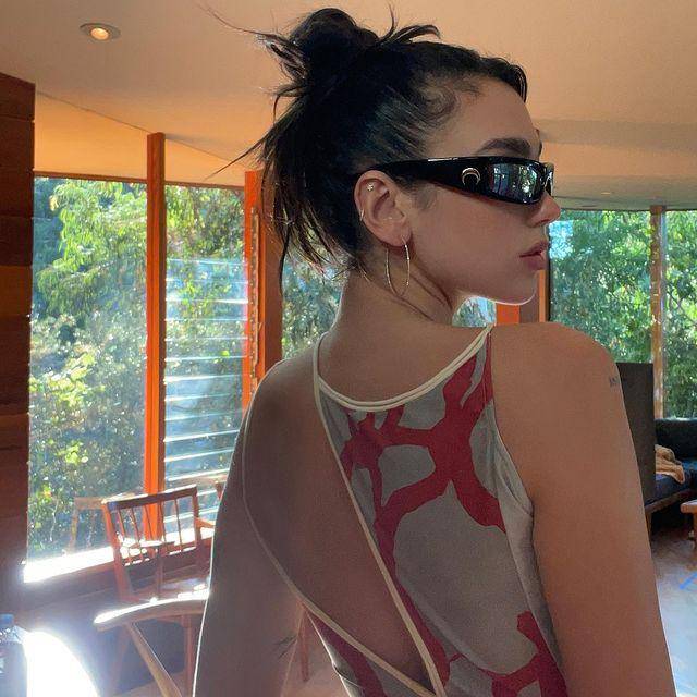 Dua Lipa (instagram.com/dualipa)