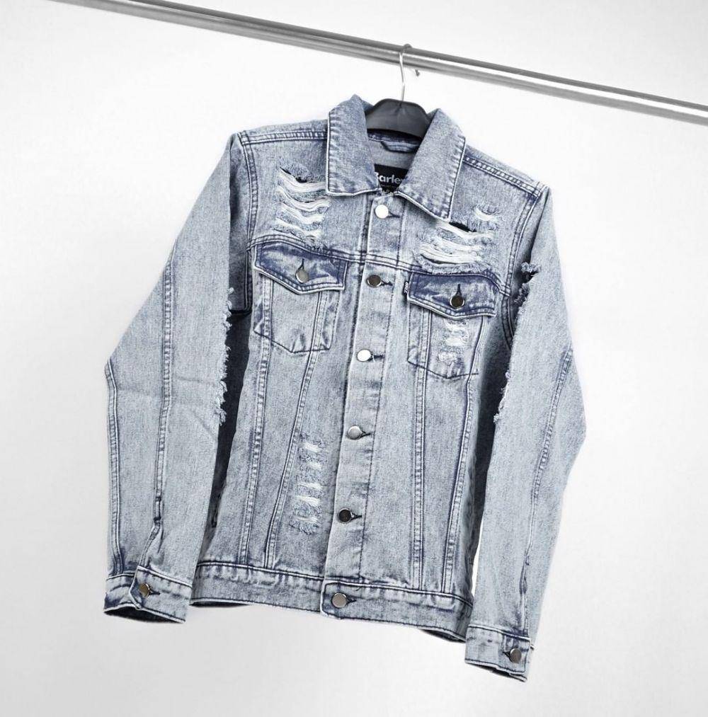Jaket denim dari Barley Division (Instagram.com/barley_division)