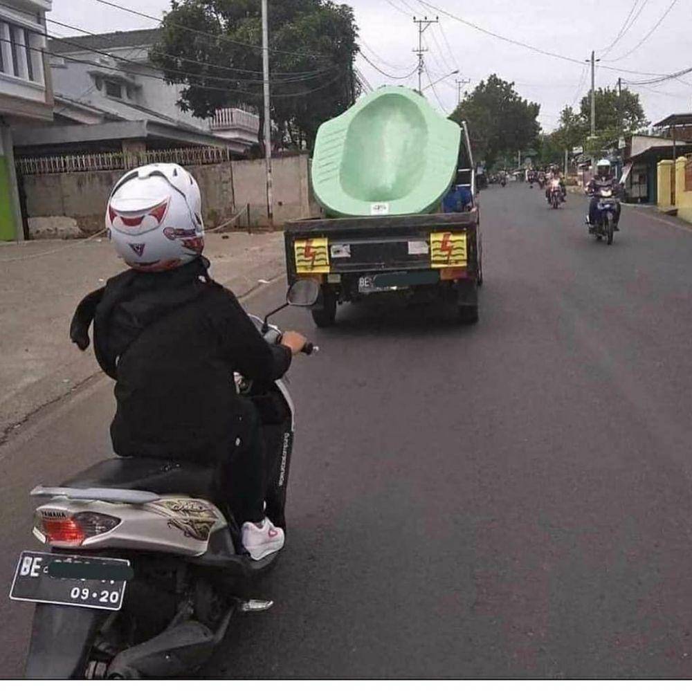 desain kloset aneh bikin geleng-geleng kepala (instagram.com/duhreceh.id)