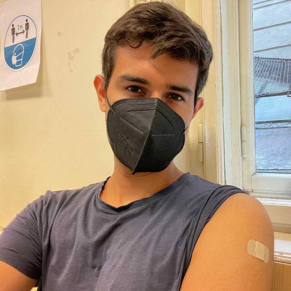 Dhruv Rathee divaksinasi. (instagram.com/dhruvrathee)