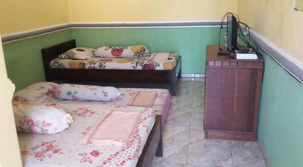 Booking, Griya Dua Putra Jaya II, Hotel di Bojonegoro