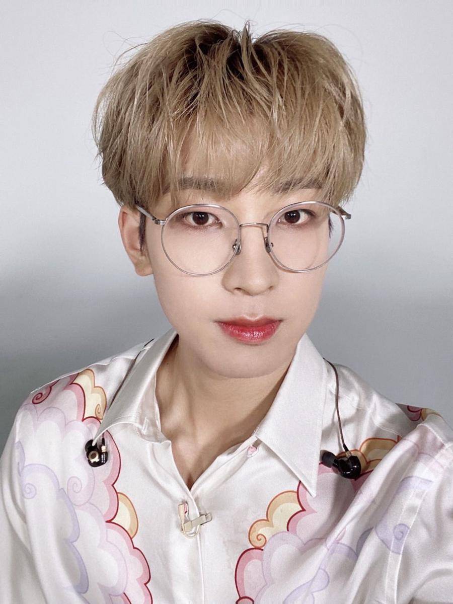 Wonwoo SEVENTEEN (twitter.com/pledis_17)