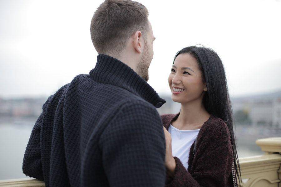 Ilustrasi pasangan romantis (pexels.com/@olly)