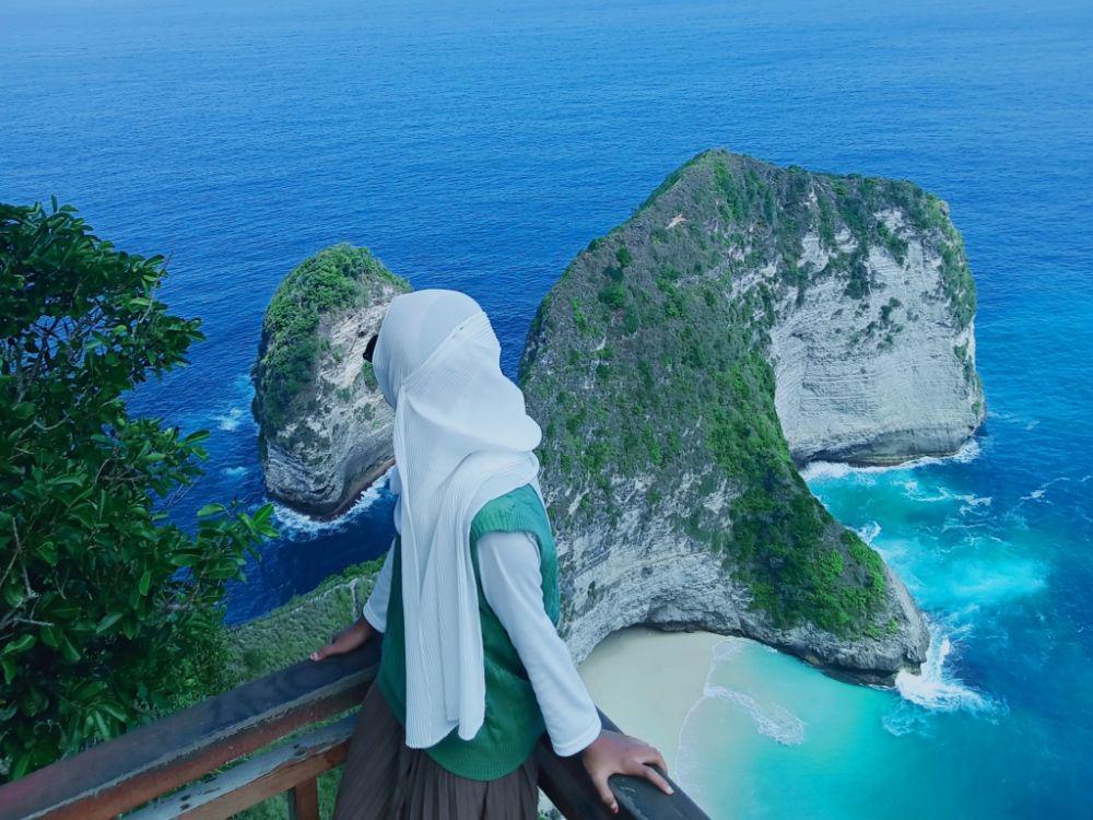 5 Pesona Kelingking Beach, Pantai Instagramable di Bali