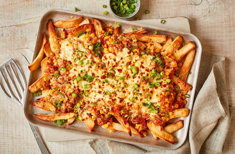 ilustrasi tuna melt loaded chips (realfood.tesco.com)