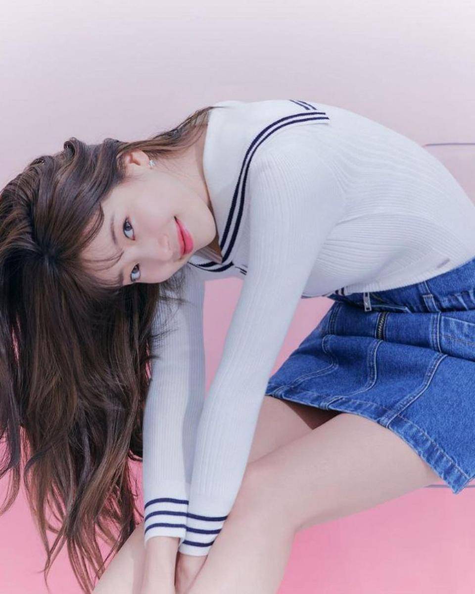 Bae Suzy (instagram.com/skuukzky)