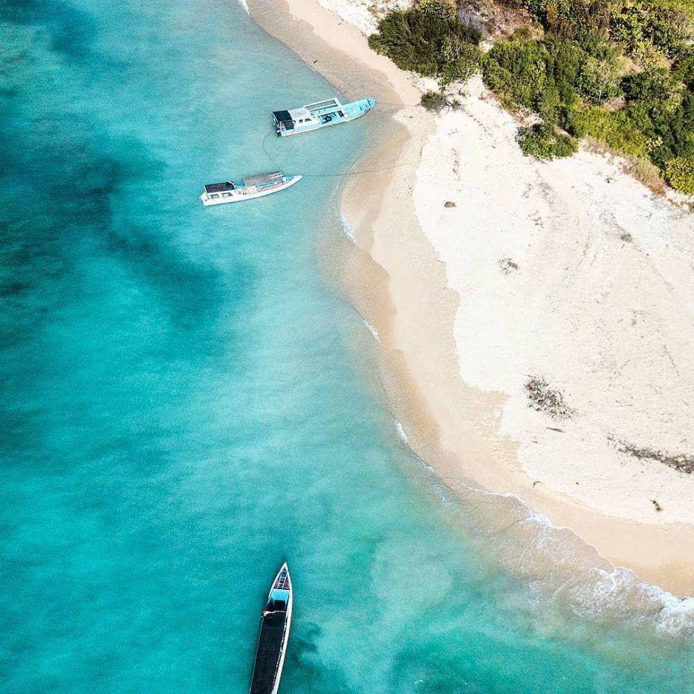 Pulau Tabuhan (instagram.com/banyuwangiofjava)