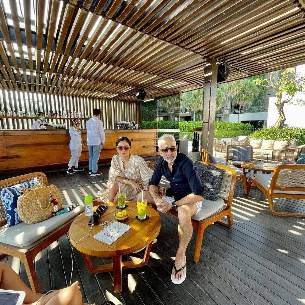 Bunga Zainal dan Sukhdev Singh (instagram.com/sukhdev21apr)