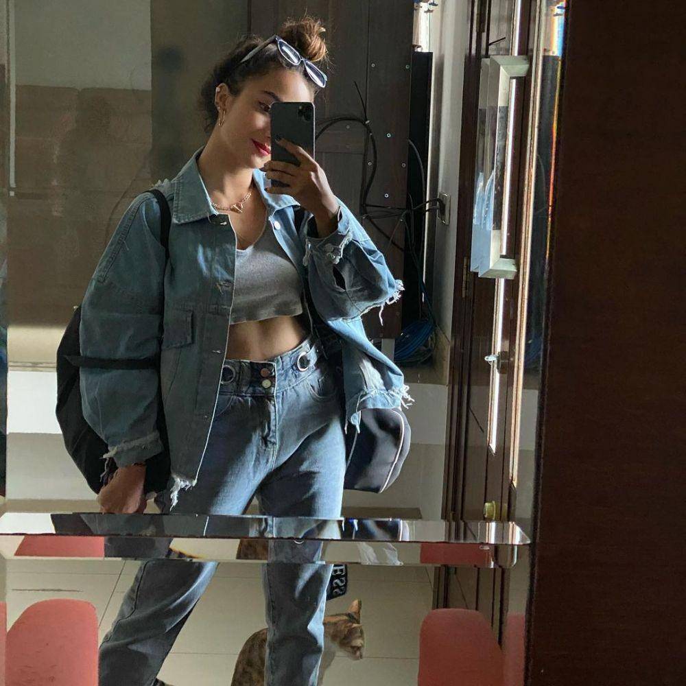 Naomi Zaskia (instagram.com/naonomno)