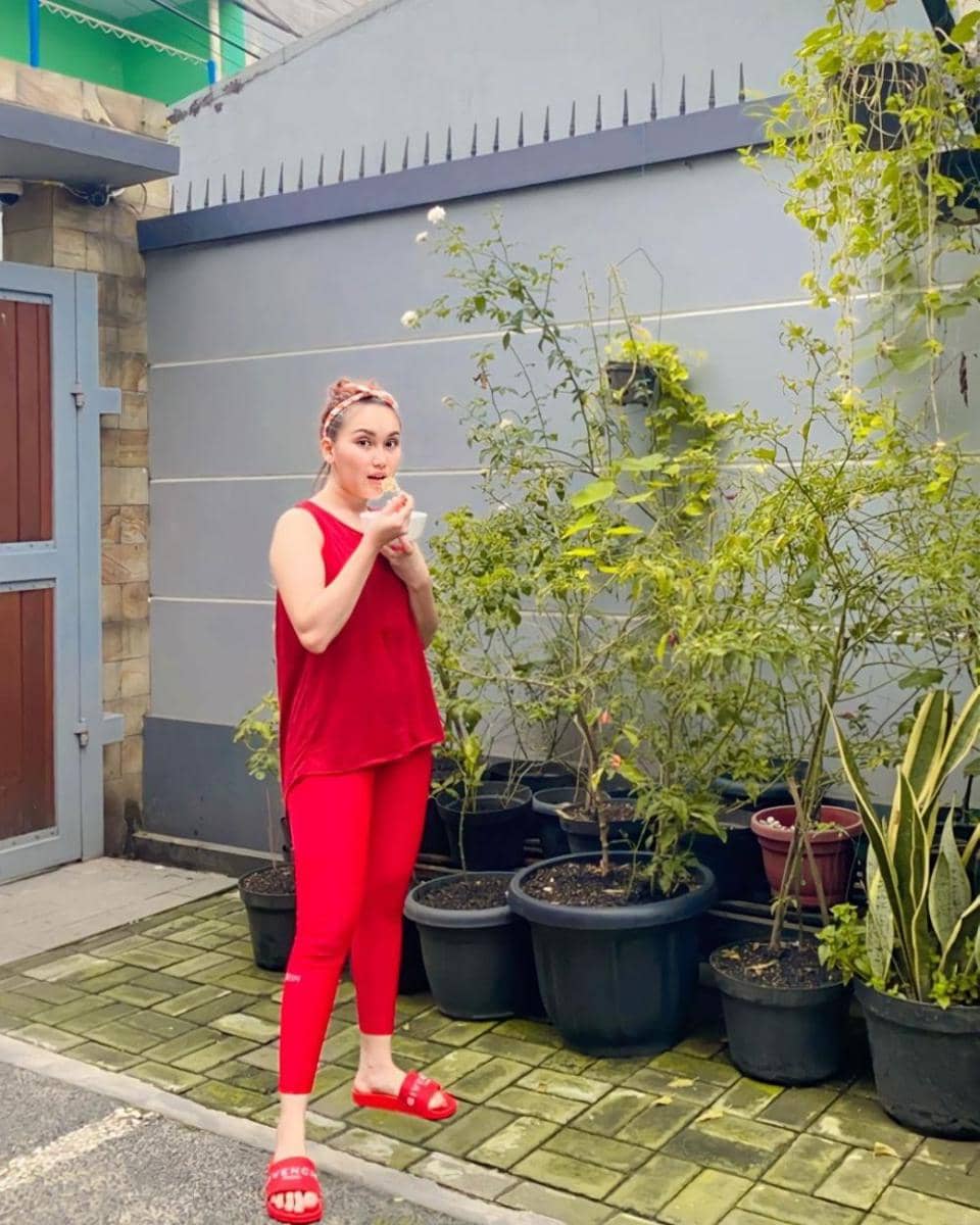 Ayu Ting Ting berolahraga. (instagram.com/ayutingting92)
