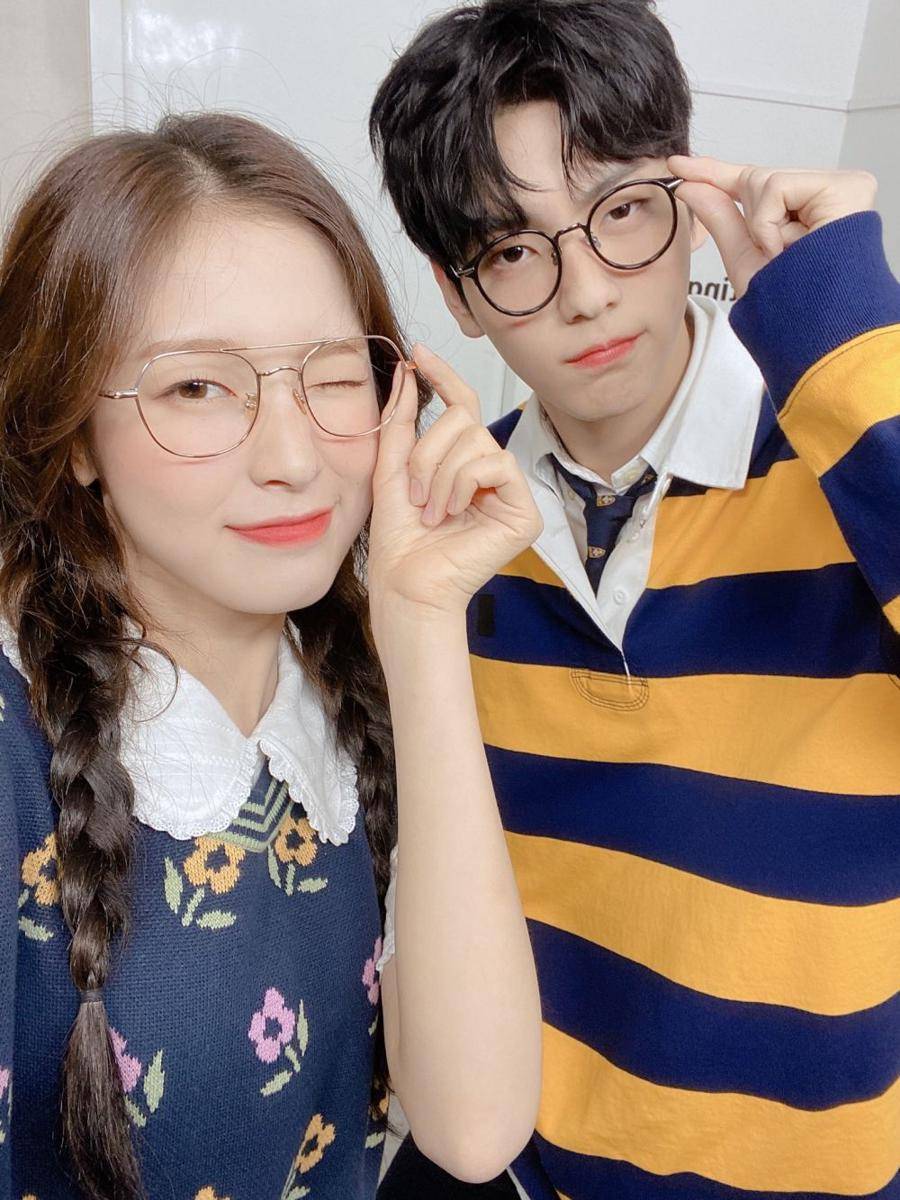 Arin Oh My Girl dan Soobin TXT (twitter.com/KBSMusicBank)