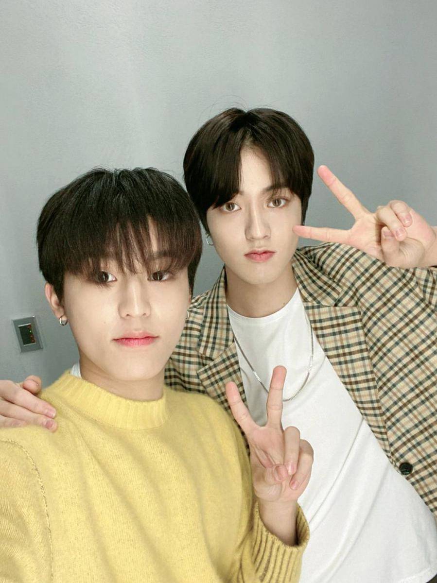 Jeongwoo dan Haruto (twitter.com/treasuremembers)