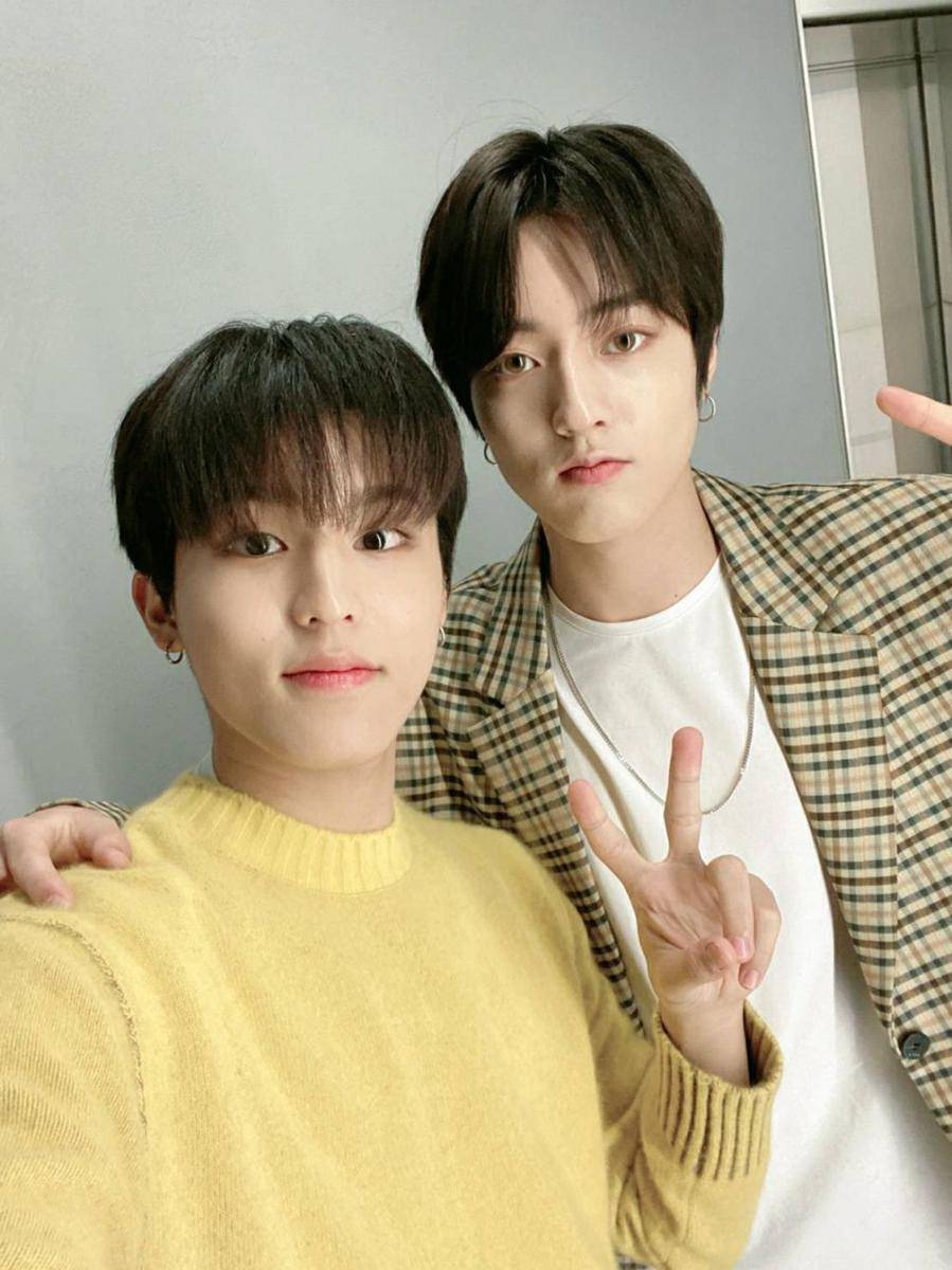 Jeongwoo dan Haruto (twitter.com/treasuremembers)