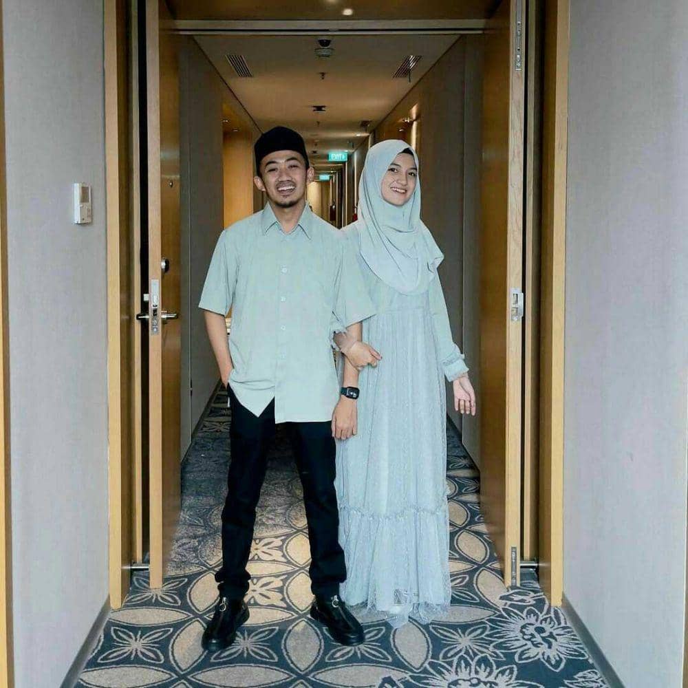 Bikin Baper, Ini 10 Potret Ustaz Syam dan Istri yang Makin Lengket