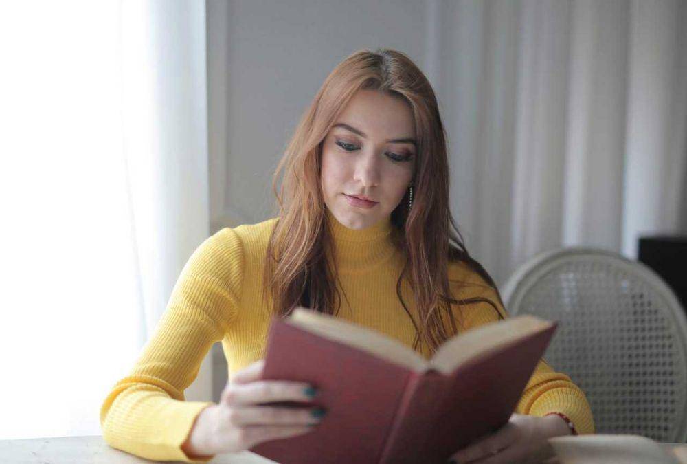 ilustrasi kutu buku (pexels.com/olly)
