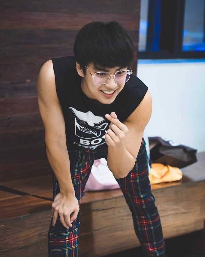 Ohm Pawat (instagram.com/ohmpawat)