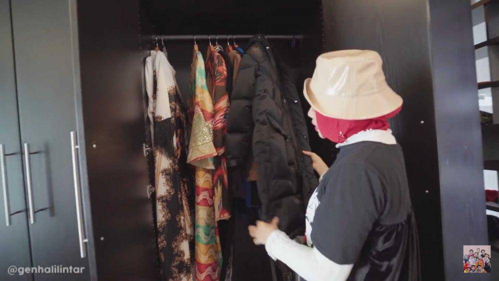 isi kamar Gen Halilintar (YouTube.com/GenHalilintar)