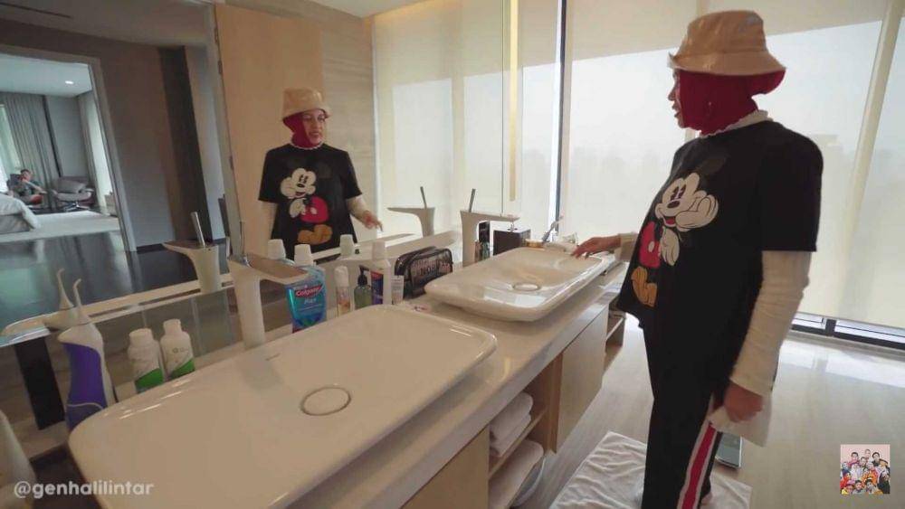 isi kamar Gen Halilintar (YouTube.com/GenHalilintar)