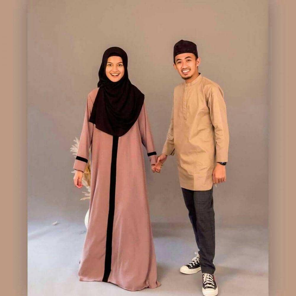 ustaz Syam dan Jihan (instagram.com/syam_elmarusy)