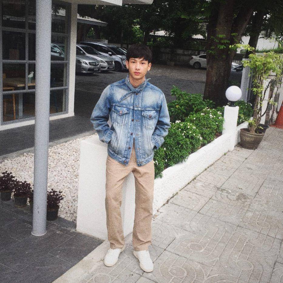 Gun Atthaphan (https://www.instagram.com/gun_atthaphan/)