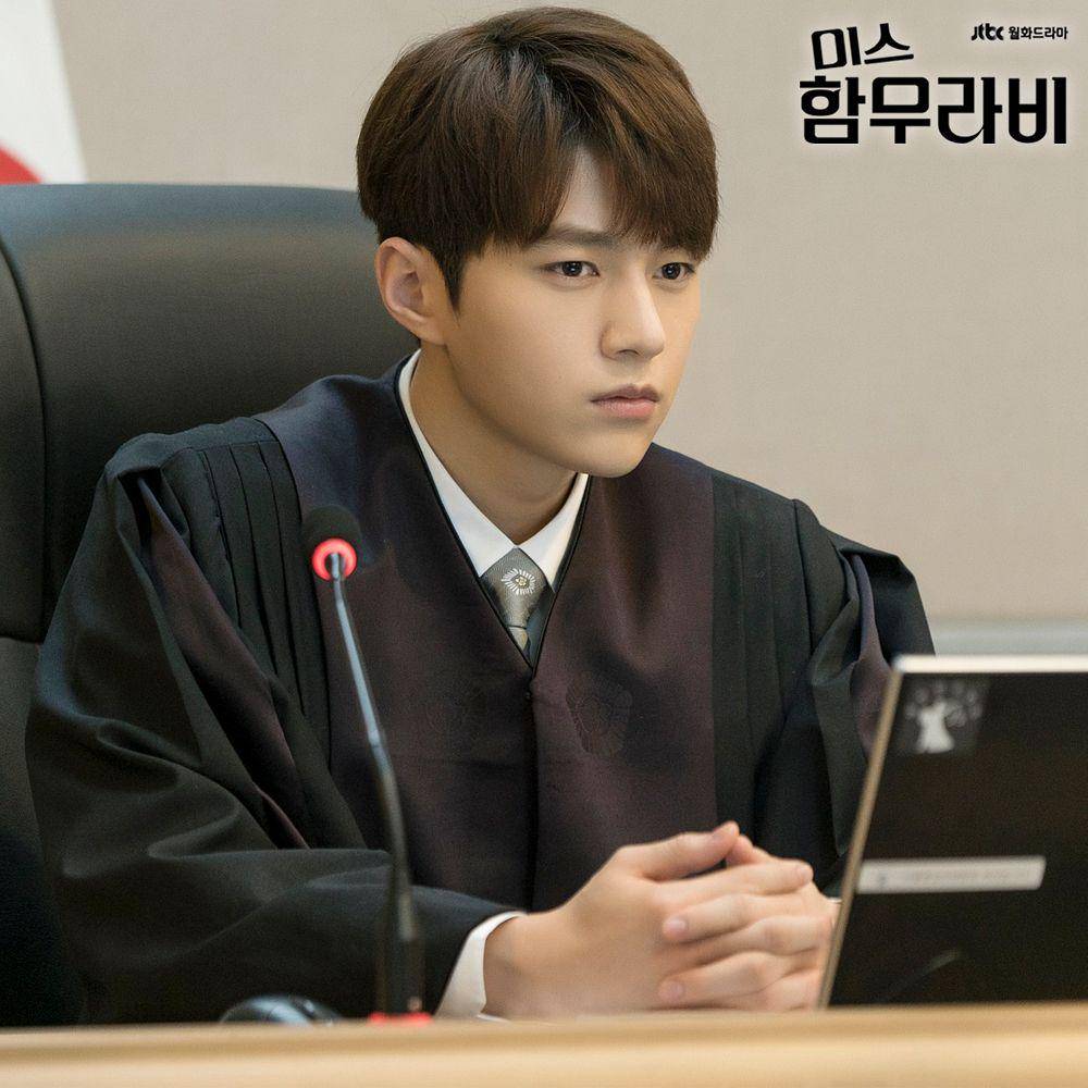 L INFINITE di drama Miss Hammurabi (instagram.com/jtbcdrama)