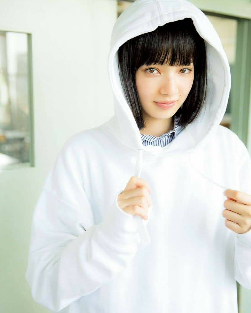 Nana Komatsu (instagram.com/__komatsu7)