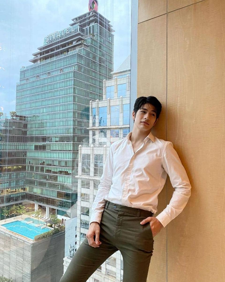 Luke Plowden (instagram.com/lukevoyage)